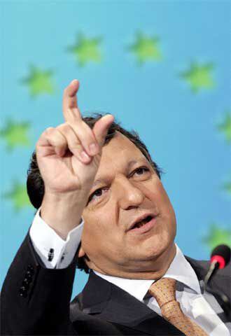 Durão Barroso, ayer en una rueda de prensa en Bruselas.