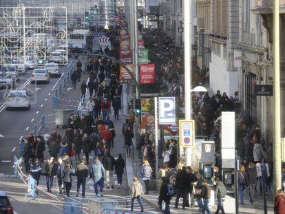 Imagen de la Gran Via cerrada al tr&aacute;fico privado el pasado d&iacute;a 9.
 