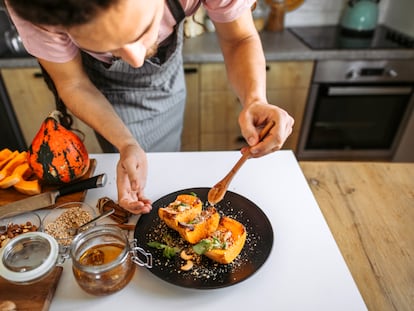 Descubrimos más sobre el método culinario del cocinero Fabián León para iniciarnos en la cocina de aprovechamiento.