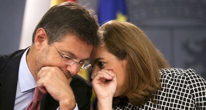 Rafael Catalá i Soraya Sáenz de Santamaría, divendres.