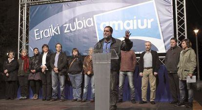 El cabeza de lista por Vizcaya al Congreso de la coalición Amaiur, durante un acto electoral celebrado ayer en Portugalete (Vizcaya).