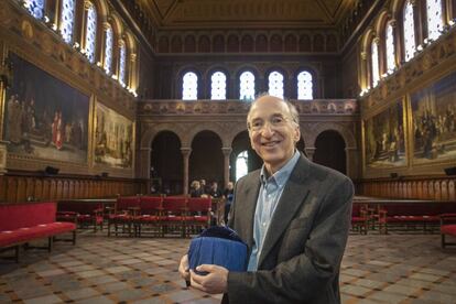 Saul Perlmutter ha estat investit doctor 'honoris causa' per la Universitat de Barcelona.