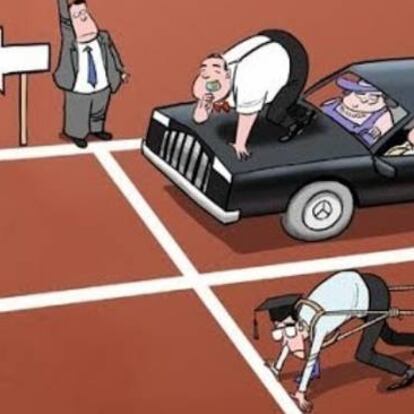 El fracaso de la meritocracia: un profesor se encuentra a su alumno más brillante hurgando en la basura junto a su mujer y su hijo