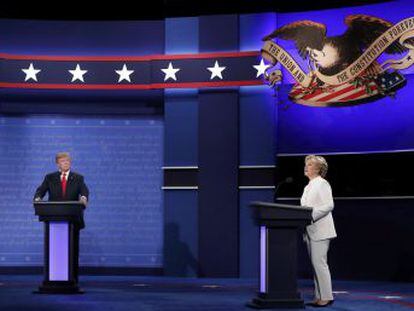 El candidato republicano y Clinton chocan con virulentos ataques personales en el último debate antes de las presidenciales