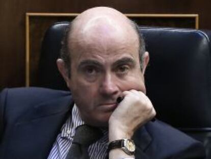 Guindos no descarta que la recuperación "venga con más vitalidad" de lo previsto