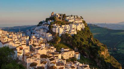 Panorámica del pueblo malagueño de Casares. 