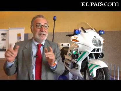 El director general de Tráfico, Pere Navarro, ha señalado a EL PAÍS que las cifras de fallecidos en las carreteras durante la Semana Santa pasada, con un descenso de casi el 50% con respecto a la media de los últimos años,  fueron excepcionales y anormales. "El reto es consolidarlo. Éste es un periodo duro y difícil".  Preguntado sobre la posibilidad de que se pueda repetir un balance semejante ha señalado: "Las estadísticas son muy tozudas en este aspecto, y nos vienen a decir que podemos acabar la Semana Santa con unos  50 fallecidos y 300 heridos graves; pero no queremos ni podemos resignarnos a estas cifras, para esto trabajamos".