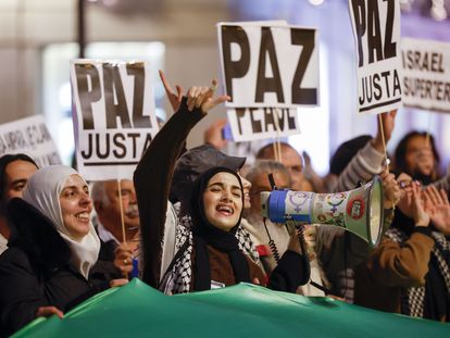 Un momento de la concentración contra la partición de Palestina que tuvo lugar el miércoles 29 de noviembre en la Puerta del Sol de Madrid.