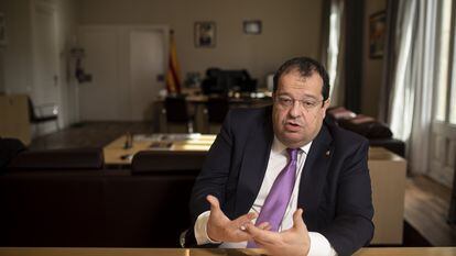 El consejero de Interior de la Generalitat, Joan Ignasi Elena, el pasado miércoles en su despacho en Barcelona.