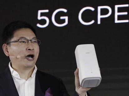Richard Yu, CEO de Huawei Consumo, ayer en Pek&iacute;n durante el anuncio de varios productos de la compa&ntilde;&iacute;a relacionados con la tecnolog&iacute;a 5G.
