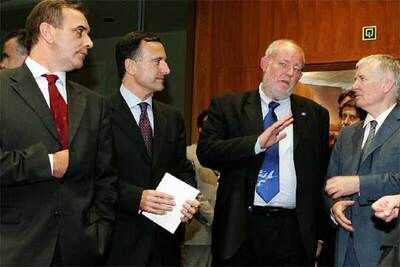 Los ministros del Interior Alonso (izquierda), Frattini, Clarke y Schily, ayer en Bruselas.