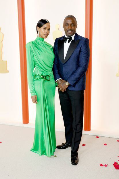 Idris Elba también se dejó ver por la alfombra roja y lo hizo con su mujer, Sabrina Dhowre Elba.
