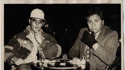 Hunter S. Thompson y Oscar Zeta Acosta en Las Vegas en 1971, en una imagen rescatada por el documental 'The Rise and Fall of the Brown Buffalo'.