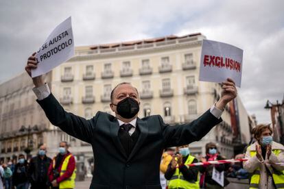 Protesta de Marea de Residencias por la negación de asistencia sanitaria a residentes en geriátricos, el pasado 24 de abril en Madrid.