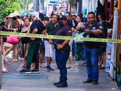 Elementos de la Policía en una calle de Acapulco, en una imagen de archivo.