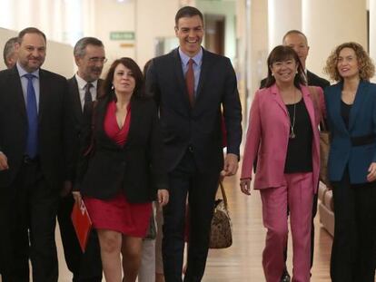 El secretario general del PSOE y presidente del Gobierno en funciones, Pedro S&aacute;nchez, antes de la reuni&oacute;n del Grupo Parlamentario Socialista previa a la sesi&oacute;n plenaria de constituci&oacute;n de la XIII Legislatura. 