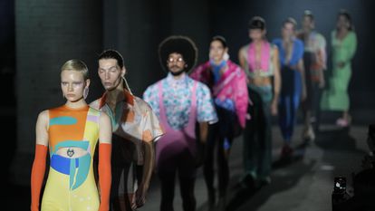 Desfile de 'Como la trucha al trucho Studio' en la pasarela de la 32ª edición del 080 Barcelona Fashion.
