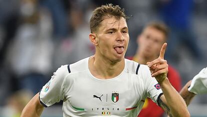 Nicolo Barella celebra su gol a Bélgica en los cuartos de la Eurocopa.