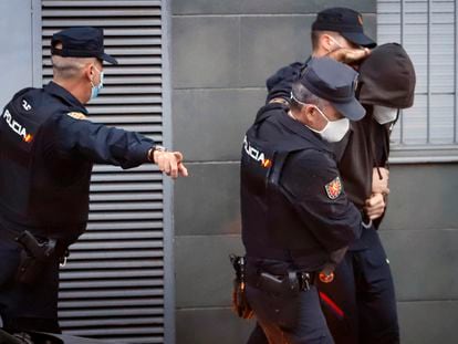 Uno de los detenidos en el operativo contra un grupo neonazi con base en Sabadell ligado a los Boixos Nois.
