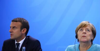 Emmanuel Macron, presidente francés, y Angela Merkel, canciller alemana, en junio en Berlín.