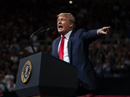 El presidente Trump, durante un mitin en Phoenix.