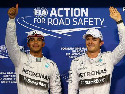 Hamilton i Rosberg, després de la cronometrada d'aquest dissabte a Abu Dhabi.