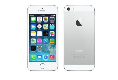 El iPhone 5s, anunciado el 10 de septiembre de 2013, es la séptima generación. Incorpora muchas y mejores características, como el nuevo sensor de huellas dactilares Touch ID, la cámara iSight completamente rediseñada, el nuevo chip A7 y M7.