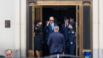 Joe Biden abandonaba este miércoles el hospital militar Walter Reed, en Bethesda, un suburbio de Washington, ya en el Estado de Maryland, tras someterse a un chequeo médico.