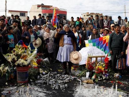 Una vigilia por los muertos durante las protestas de noviembre de 2019 en el municipio de Sacaba.
