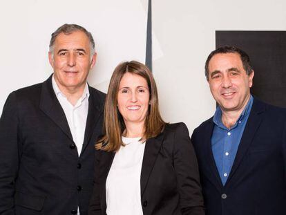 De izquierda a derecha, Javier Martín Hernández (CEO de Genycell Biotech), Ángela Pérez (CEO de Imegen) y Lorenzo Monserrat (CEO de Health in Code).