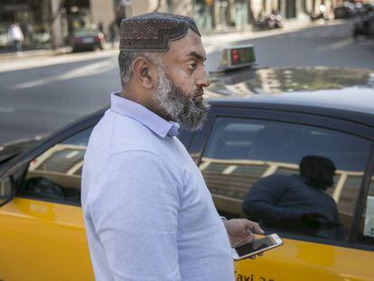 Iftikhar Ahmed, un taxista paquistan&iacute; de Barcelona.