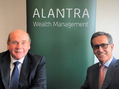 Antxon Elósegui, socio de Alantra Wealth Management (izquierda) y Alfonso Gil, consejero delegado de Alantra WM. 