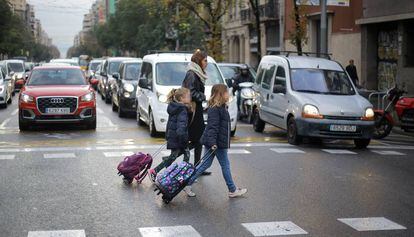 El carrer d'Aragó, una de les vies amb més trànsit a Barcelona.
