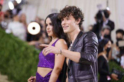Camila Cabello y Shawn Mendes durante la Gala del Met de 2021 en Nueva York.