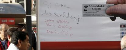 'Sí, pero ...¿los sueldos?', se pregunta otro ciudadano.