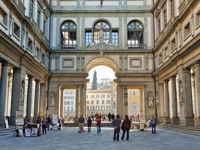 Corredor de Vasari, en la Galería Uffizi (Florencia).