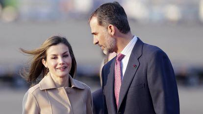 Felipe VI y la reina Letizia, a su llegada hoy a Jap&oacute;n.