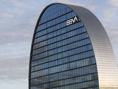 BBVA eleva su previsión de resultados, confirma que pagará dividendo en 2021 y se abre a fusiones