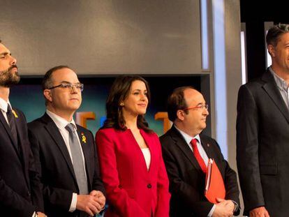 Los candidatos a la Generalitat de Catalu&ntilde;a de ERC,  Junts per Catalunya, Ciudadanos, PSC, y PPC durante el primer debate electoral.