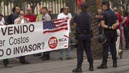 Protesta de los trabajadores de la base de Mor&oacute;n, en octubre del a&ntilde;o pasado.
 
 