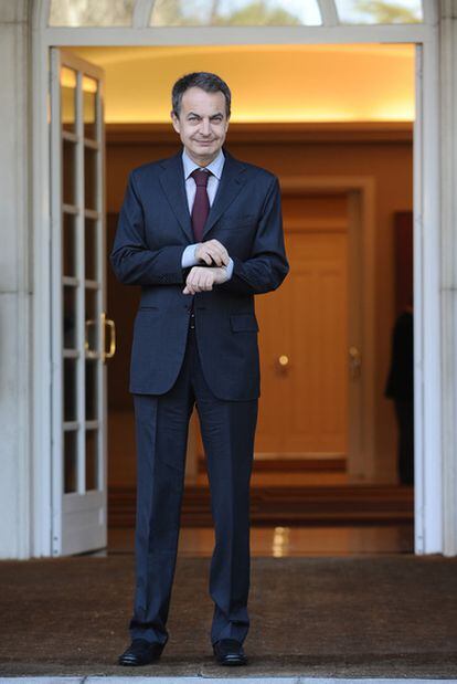 El presidente del Gobierno, José Luis Rodríguez Zapatero, ha sido considerado uno de los 20 hombres mejor vestidos del mundo por la revista 'Le Figaro Madame'.