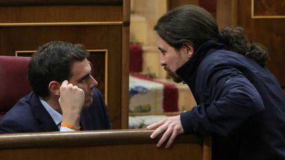 Albert Rivera, de Ciudadanos, y Pablo Iglesias, de Unidos Podemos, en el Congreso de los Diputados. 