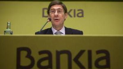 El presidente de Bankia, José Ignacio Goirigolzarri (c), durante la junta de accionistas de la entidad. EFE/Archivo