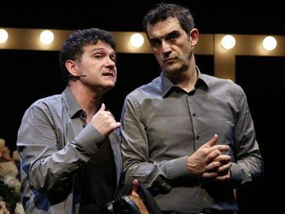 Carles Alberola (a la izquierda) en la representaci&oacute;n de &#039;Que tinguem sort!&#039;