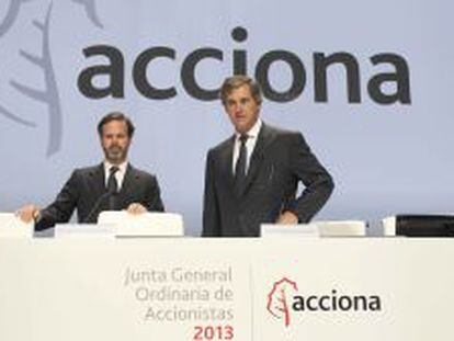 Juan Ignacio Entrecanales y Jos&eacute; Manuel Entrecanales, vicepresidente y presidente de Acciona, respectivamente, en la junta de Acciona celebrada hoy.