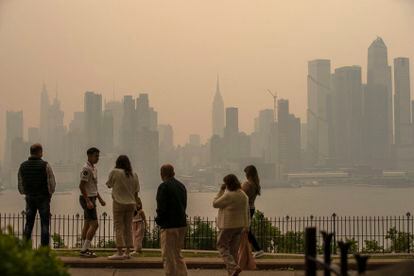 'Skyline' de Manhattan cubierta de humo, el 7 de junio.
