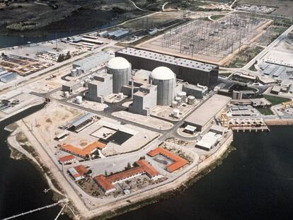 Instalaciones de la Central Nuclear de Almaraz (CNA) en la provincia de C&aacute;ceres. EFE/Archivo