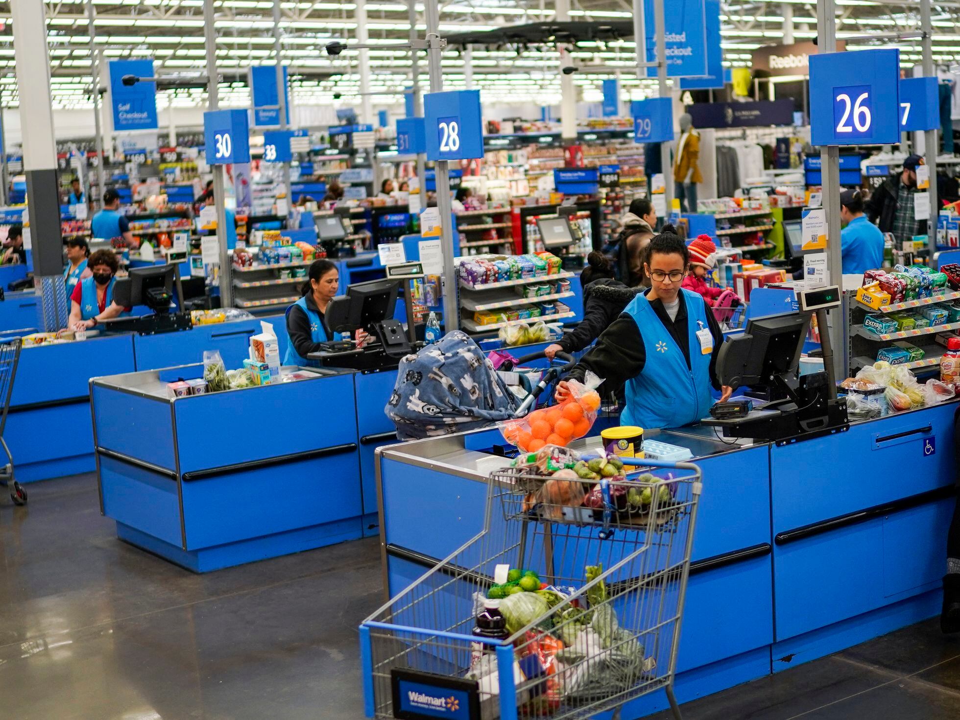 El gigante Walmart acelera y cierra el año con 611.000 millones de dólares  de facturación | Economía | EL PAÍS