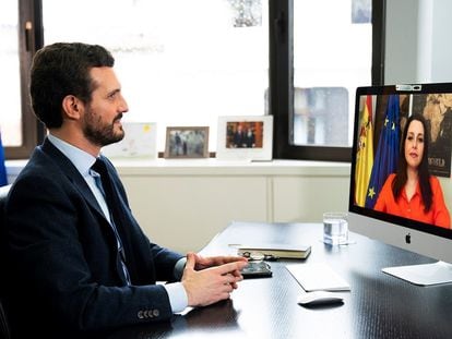 Pablo Casado mantiene una reunión telemática con Inés Arrimadas, el pasado viernes.