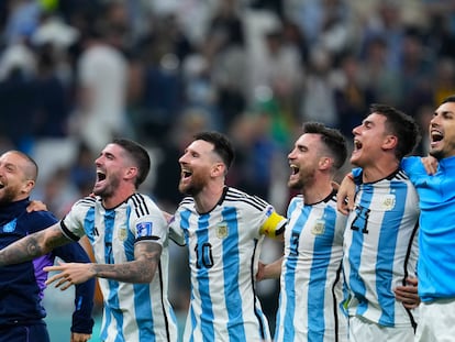 Argentina's Lionel Messi (10) and teammates celebrate after defeating Croatia 3-0 in a World Cup semifinal soccer match at the Lusail Stadium in Lusail, Qatar, Tuesday, Dec. 13, 2022. (AP Photo/Natacha Pisarenko)